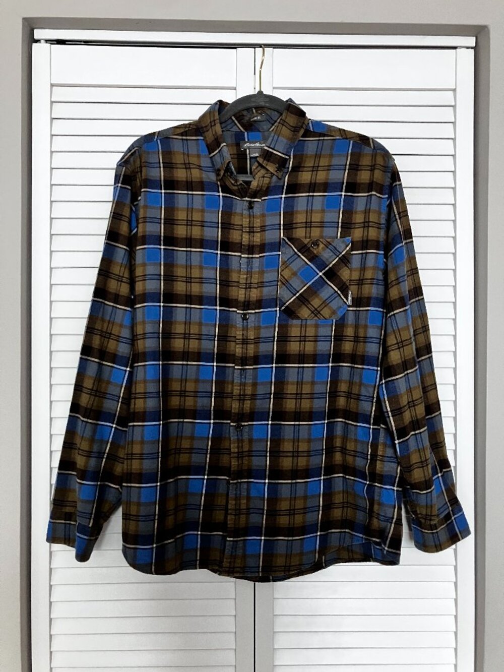 Eddie Bauer brown and blue plaid flannel men's L